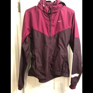 Women’s Nike Windbreaker